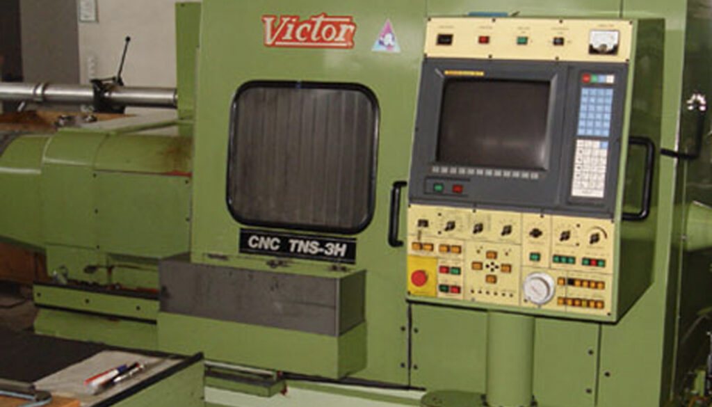 1-CNC-Drehmaschine-Victor-TNS-3H